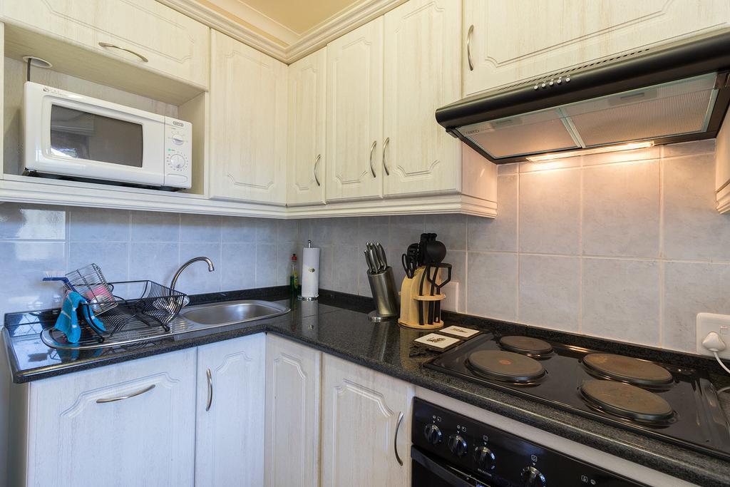 Dunwerkin Self Catering Apartment Kenton on Sea Ngoại thất bức ảnh